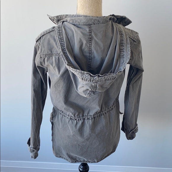 Aritzia Talula Trooper jacket in grey - Picture 4 of 4